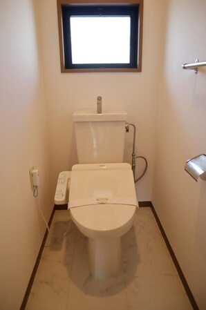 ジュネスハイム弐番館の物件内観写真